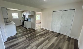 435 S Spicer Dr, Austin, IN 47102
