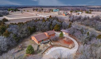 30049 Sunnyside Ct, Arkansas City, KS 67005