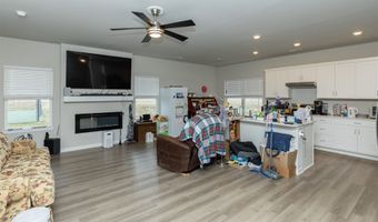 2820 NW 32nd Ln, Ankeny, IA 50023