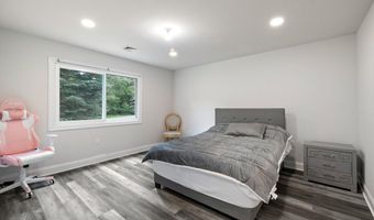 11 Potomac Ln, Albrightsville, PA 18210