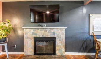 814 Indiana St, Baldwin City, KS 66006