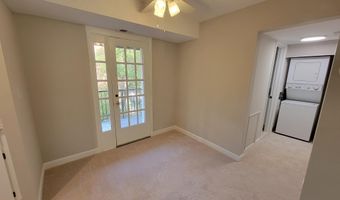 4903 30TH St S B2, Arlington, VA 22206