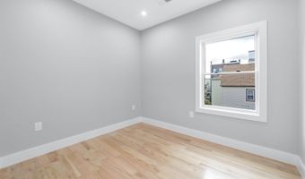 88 W 20TH St 2, Bayonne, NJ 07002