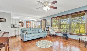 18321 Marlowes Dr, Aurora, IN 47001