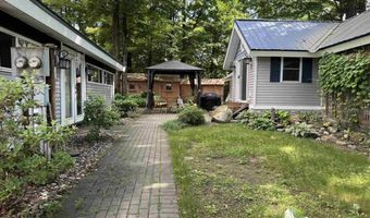 15 Lynwood Dr, Brattleboro, VT 05301