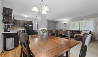 13941 Herald Ct, Apple Valley, MN 55124