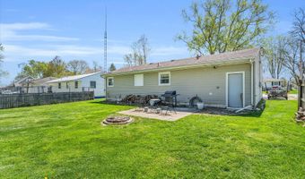 1115 Eastview Dr, Paxton, IL 60957