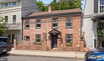 28 SWAN St, Lambertville, NJ 08530