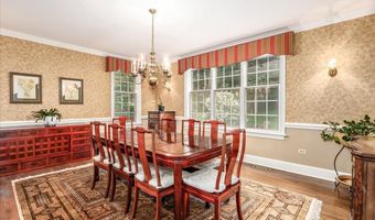 2 Raven Crest Dr, Bethel, CT 06801