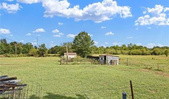 1015 E Church St, Altus, AR 72821