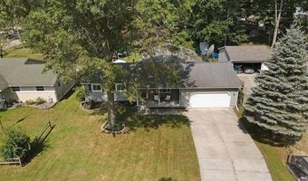 583 Market St, Algonac, MI 48001