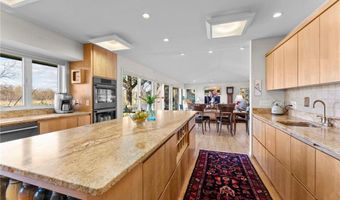 1711 W Church Rd, Alden, WI 54026
