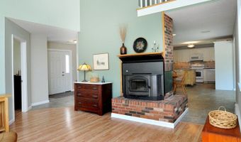 24 Sharon Rd, Bloomfield, CT 06002