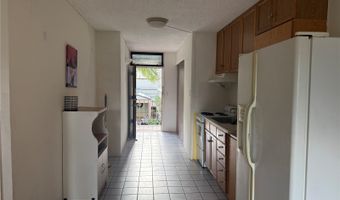 424 Walina St 35, Honolulu, HI 96815