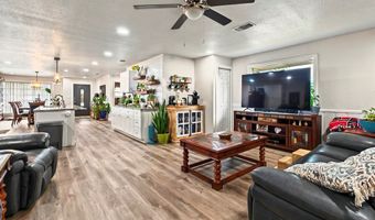 811 NW 7th St, Andrews, TX 79714