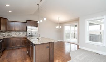 2203 NW 20th St, Ankeny, IA 50023