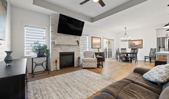1827 Ledges Dr, Ames, IA 50010