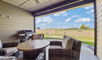 604 Ash Creek Dr, Beresford, SD 57004