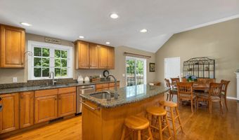 54 Liberty Ln, Barrington, NH 03825