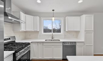 10555 68th St SE, Alto, MI 49302
