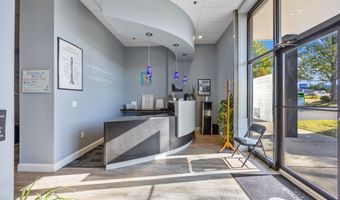 1271 S Broad St, Wallingford, CT 06492
