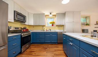 96 Smith Rd, Barnet, VT 05821