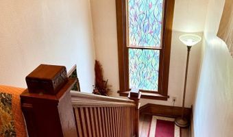 619 Q St, Aurora, NE 68818