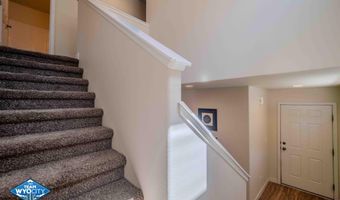 6866 Umpqua River Rd, Casper, WY 82604