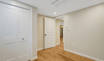 110 WISE St S 1, Arlington, VA 22204