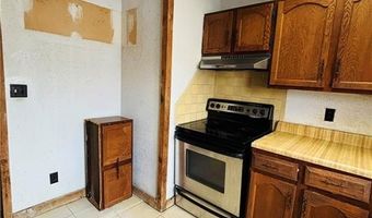 151 E 22nd St, Baxter Springs, KS 66713
