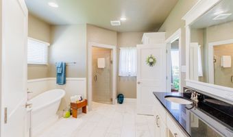 121 County Road 2571, Alvord, TX 76225