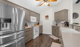 5513 Woodland Rd, Bartlesville, OK 74006