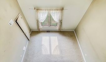 226 Cherokee Rd, Andover, NJ 07848