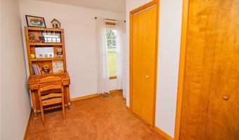 218 High St, Amsterdam, OH 43903