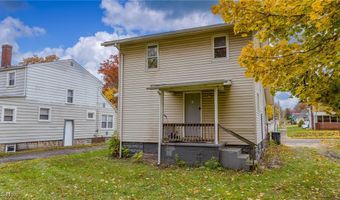884 Lovers Ln, Akron, OH 44306
