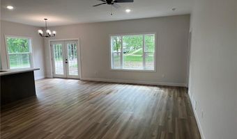 828 Spark Ave, Albert Lea, MN 56007