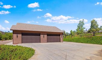 19553 Hidden Glen Rd, Alpine, CA 91901