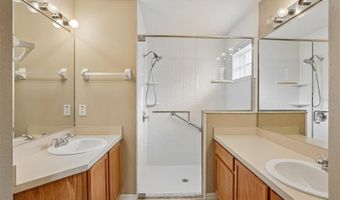 7723 BRISTOL PARK Dr, Apollo Beach, FL 33572