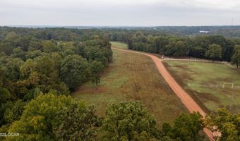 2421 Moorison Loop, Anderson, MO 64831