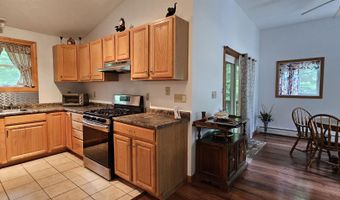 13 N Shore Dr, Barnstead, NH 03225