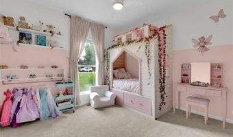 215 Cobblefield Ct, Ballwin, MO 63011