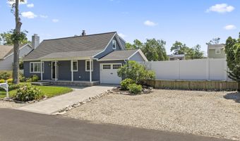 623 Forecastle Ave, Beachwood, NJ 08722