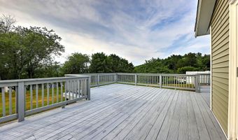 31 Prindle Ave, Ansonia, CT 06401