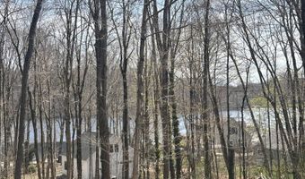 7 Hazen St, Chester, CT 06412
