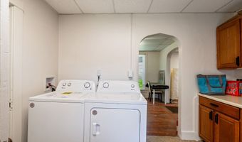 121 Cherry Ave, Ames, IA 50010