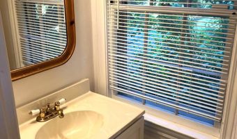 6110 WYNNWOOD Rd, Bethesda, MD 20816