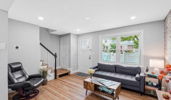 4782 21ST Rd N, Arlington, VA 22207