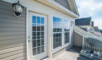 21151 ADAMS POINT Ter, Broadlands, VA 20148