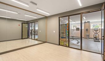 625 SLATERS Ln 401, Alexandria, VA 22314