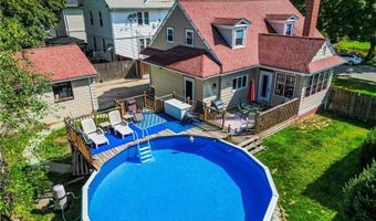 17 Marden St, Cranston, RI 02910